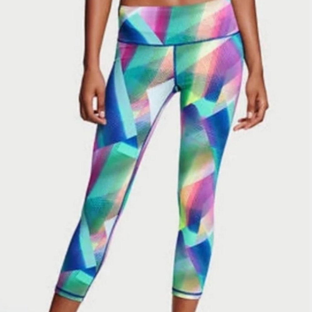 Victoria’s Secret VSX Sport Capri Knockout Medium Rise Multicolored